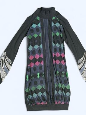 CUSTO BARCELONABlack Geometric Pattern Long Sleeve Tunic with Multicolor Accents